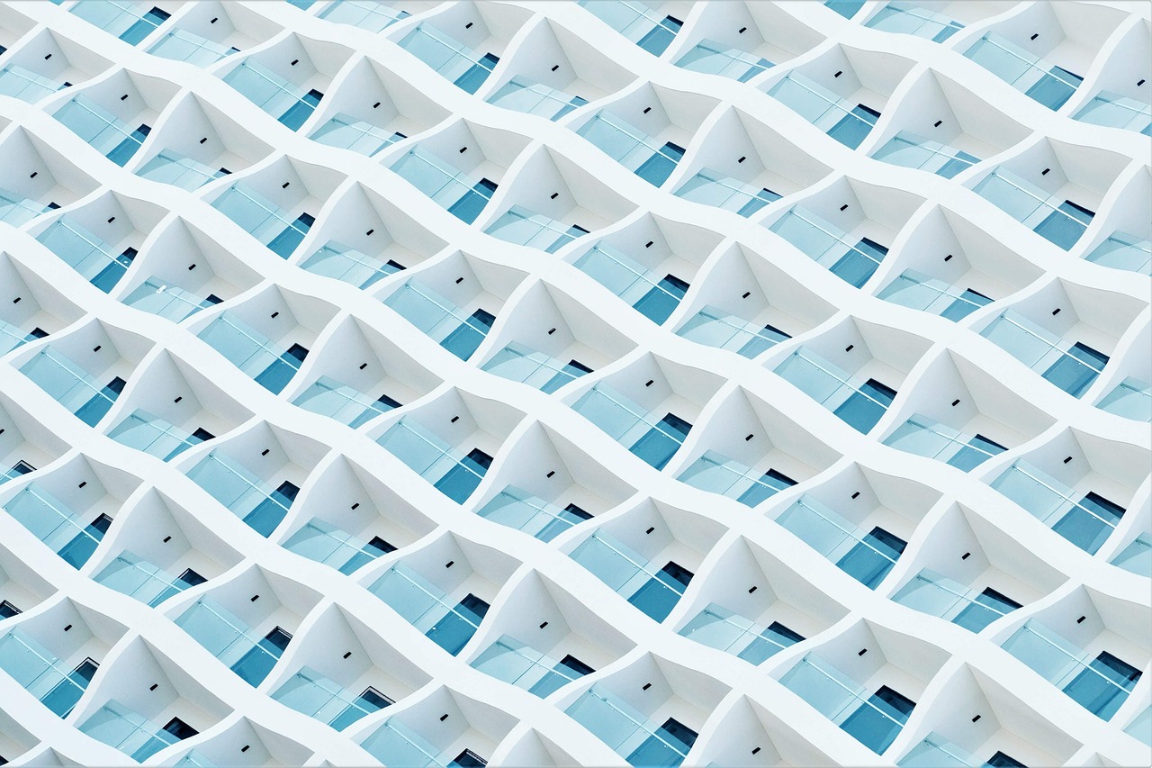 entdecken sie die vorteile des digitalen minimalismus: weniger digitale ablenkungen, mehr fokus und ein bewusstes leben im digitalen zeitalter. erfahren sie praktische tipps für einen minimalistischen digitalen alltag.